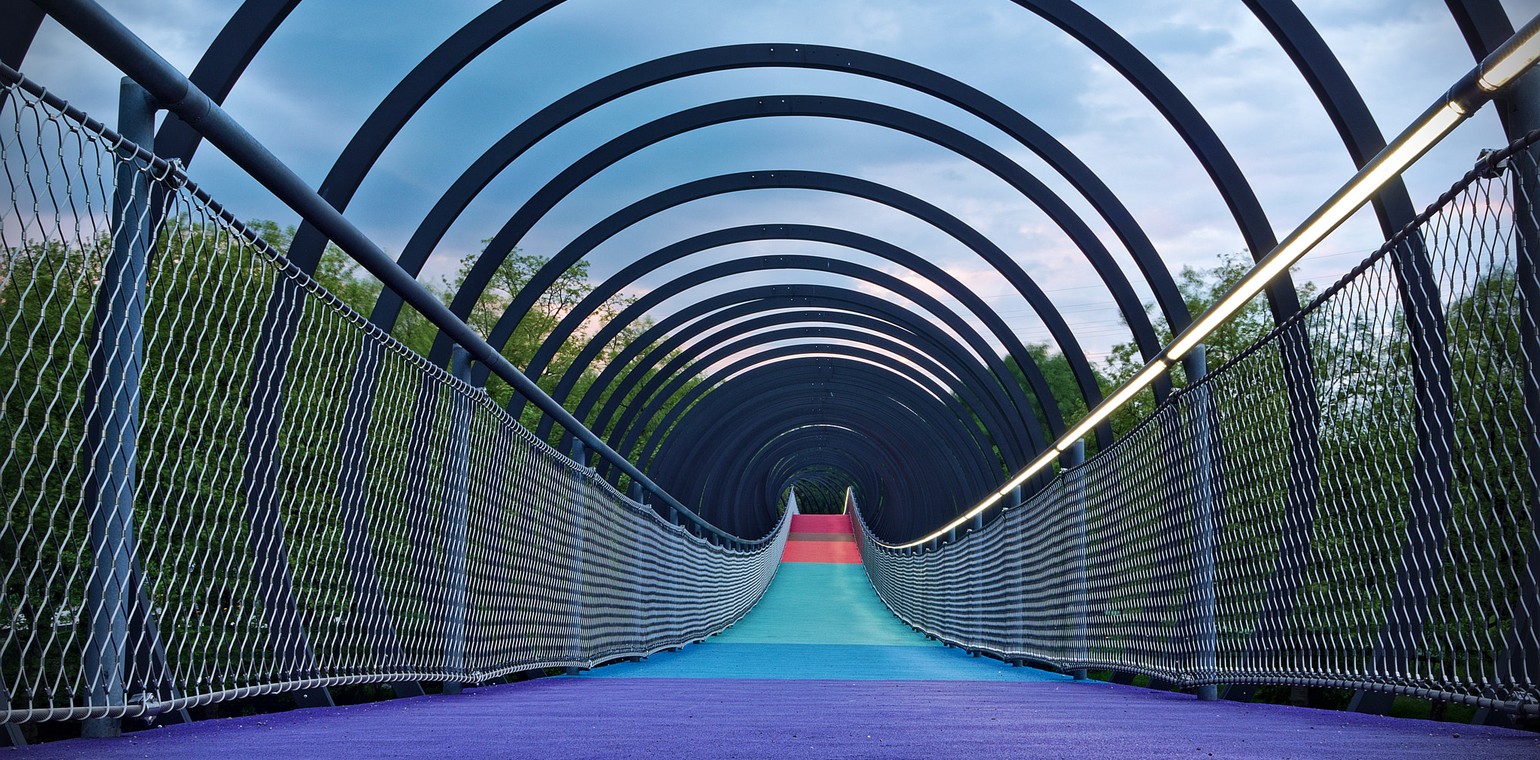 Glätte führt zu Sperrung der Slinky Springs to Fame Brücke im Kaisergarten