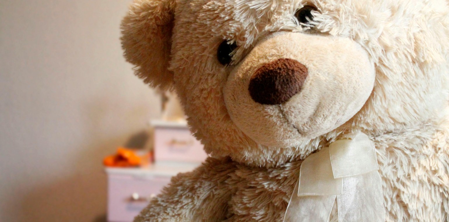 Mülheimer Gesundheitsamt verkauft Aids Teddys gegen Spende und informiert zu kostenlosen Tests