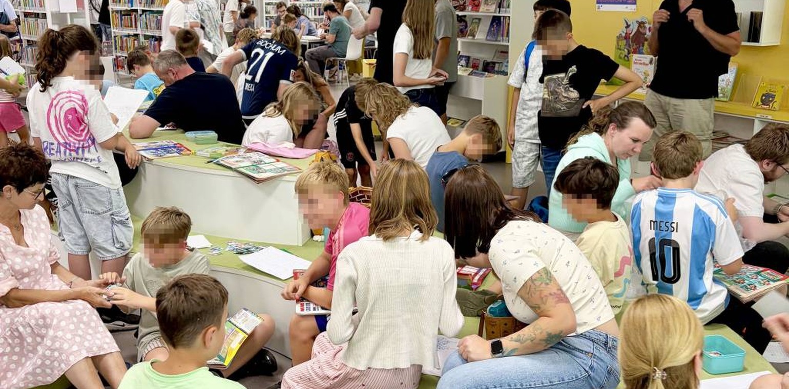 Panini-Tauschbörse in Recklinghausen: Zweites Treffen vor dem WM-Finale